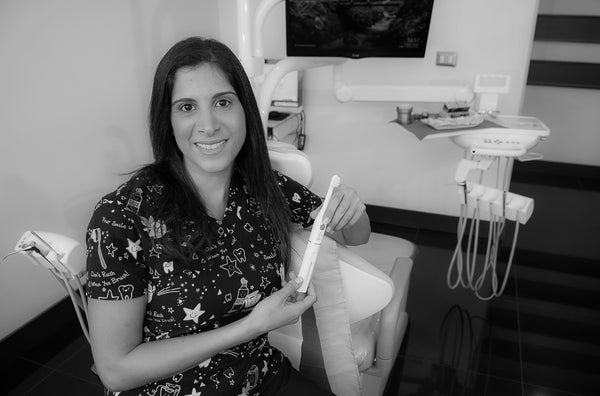 ¿Cómo puedo ayudar a mis pacientes a tener una mejor higiene oral? Por la Dra. Carolina Giacaman, Cirujano Dentista, Rehabilitadora Oral